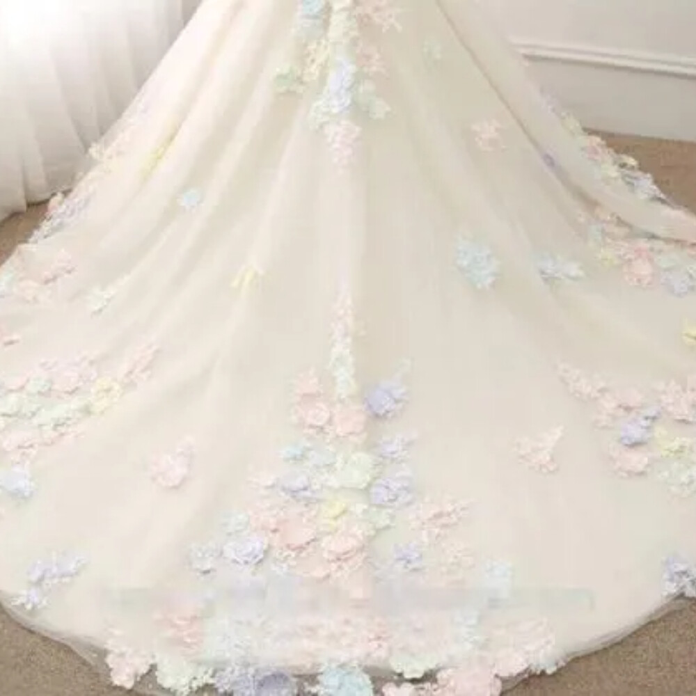 colorful flower lace up wedding dresses appliques bridal gowns with long train