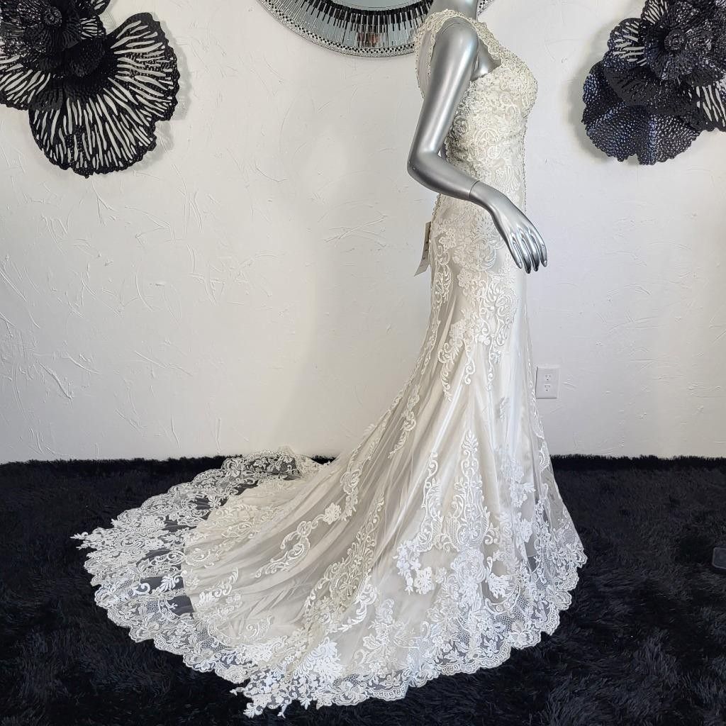 NWT~$2100~LO’ADORO~2/4~IVORY OFF WHITE RHINESTONE DETACHABLE TRAIN WEDDING DRESS