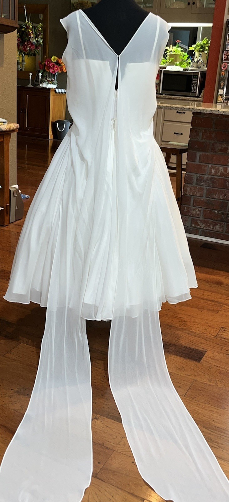 Vintage Ivory Tea Length Wedding Dress 5 Layers Tulle And Satin Long Sash WOW