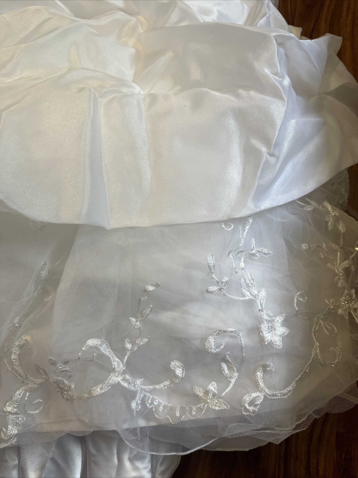 La Sposa Wedding Dress, gently used, size US 04 with a long beautiful train.