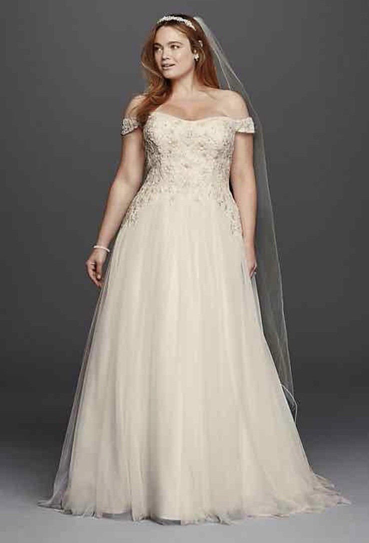 NWT Oleg Cassini CWG729 Off Shoulder Tulle Ballgown Wedding Dress White Size 4