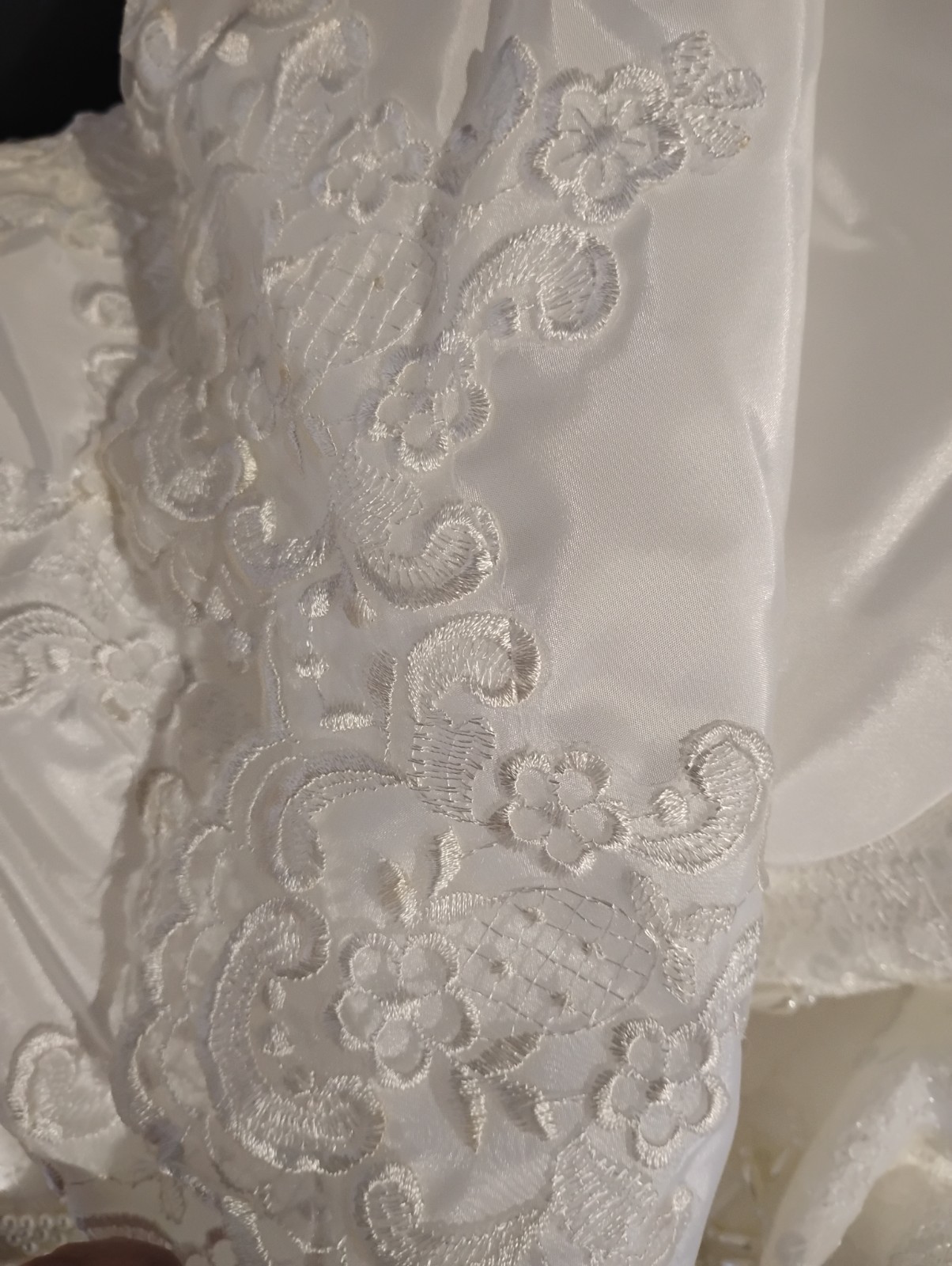 Jasmine White Taffeta Wedding Gown Sz M Puff Sleeve Train Elegant Back