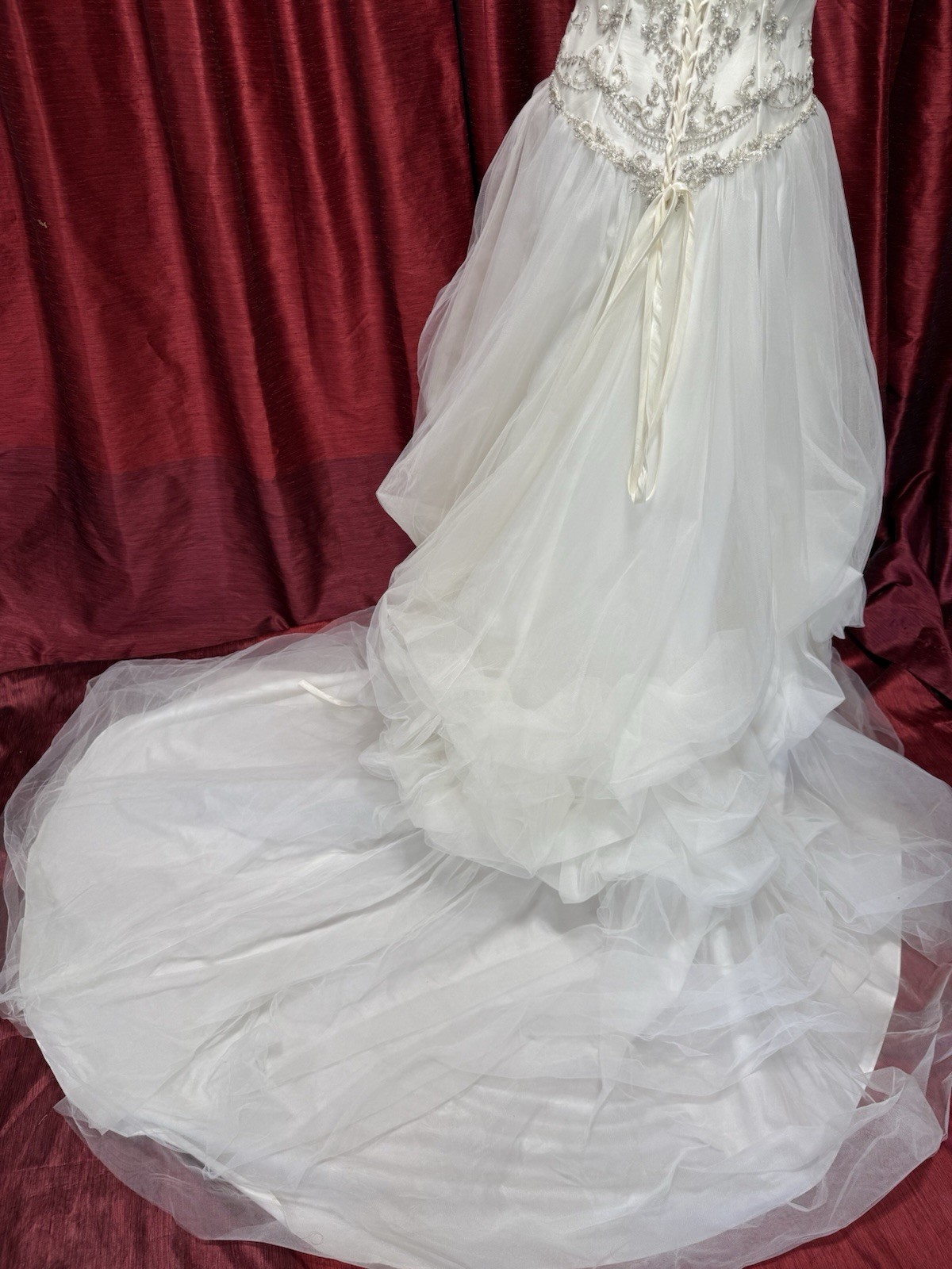 Alfred Angelo 2319C Wedding Ballgown Strapless Sweetheart Neckline Sz 8