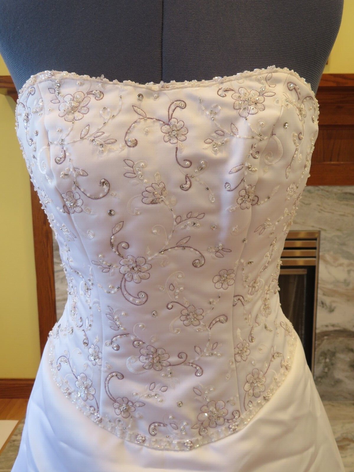 NEW Mori Lee FLOWERS EMBROIDERY Vintage Wedding Dress PRINCESS Gown Train WOW