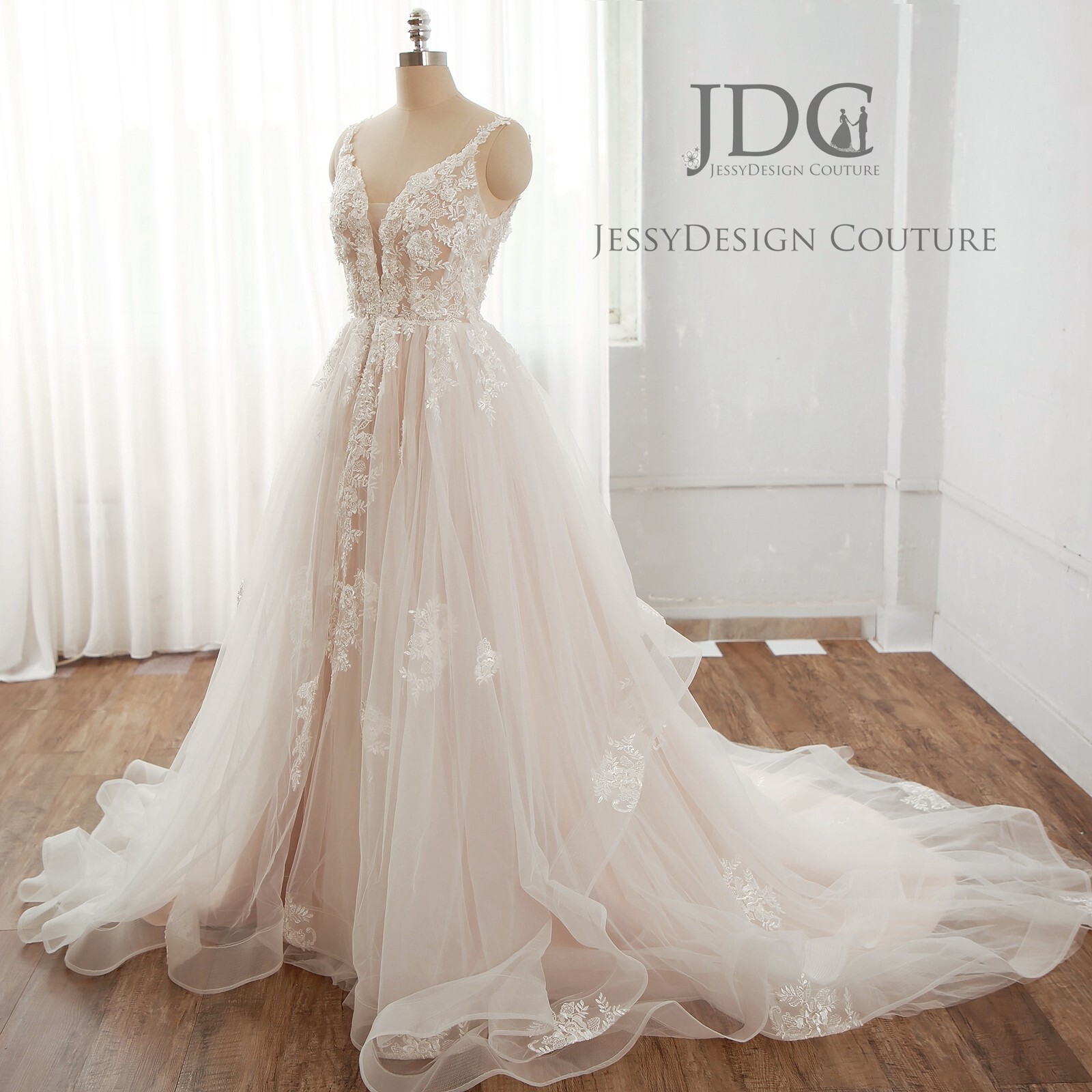 2025 Timeless Beaded Ivory Blush Lace Wedding Dress Bridal Gown 2-28W Volants