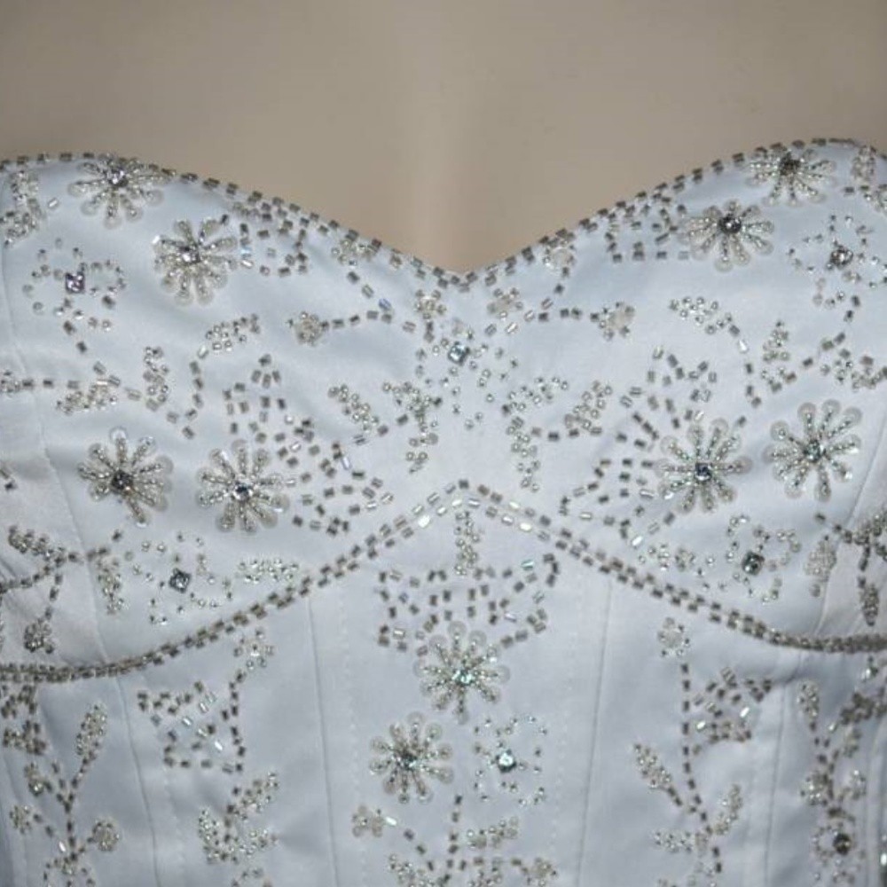 City Triangles Wedding Dress 3 Maxi White Sequin Beaded Diamonds Gathered Bottom