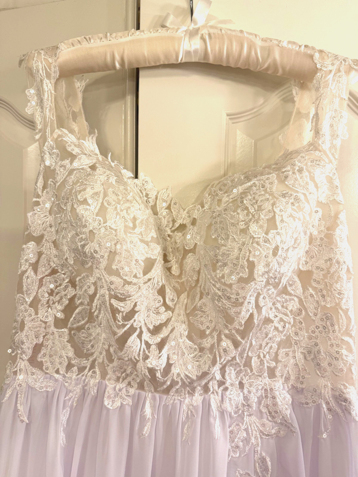 NWT Boho Wedding Dress Size 14 Ivory Lace Chiffon A-Line Bridal Gown w/ Train
