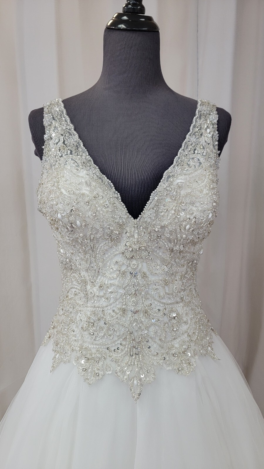 Mary’s Bridal D8113 Dress Crystal Beaded Tulle Ball Gown V Neck Princess Wedding