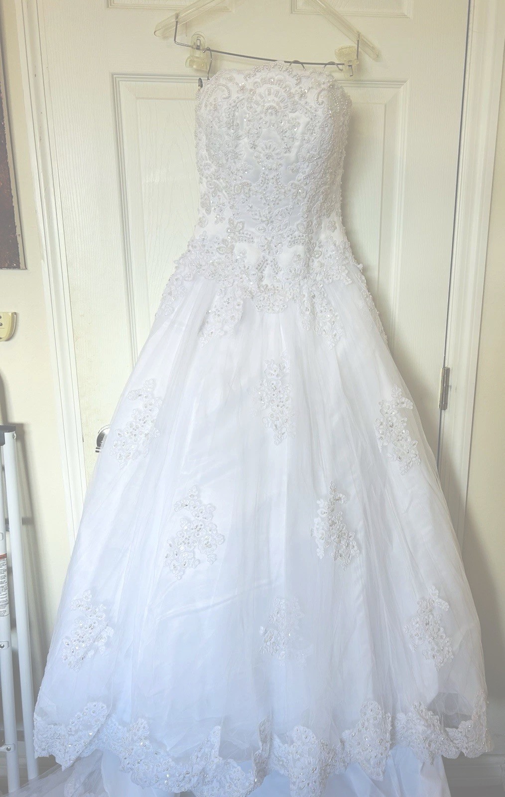 Oleg Cassini Wedding Dress Ball Gown Strapless Satin Tulle Beaded Size 2 White