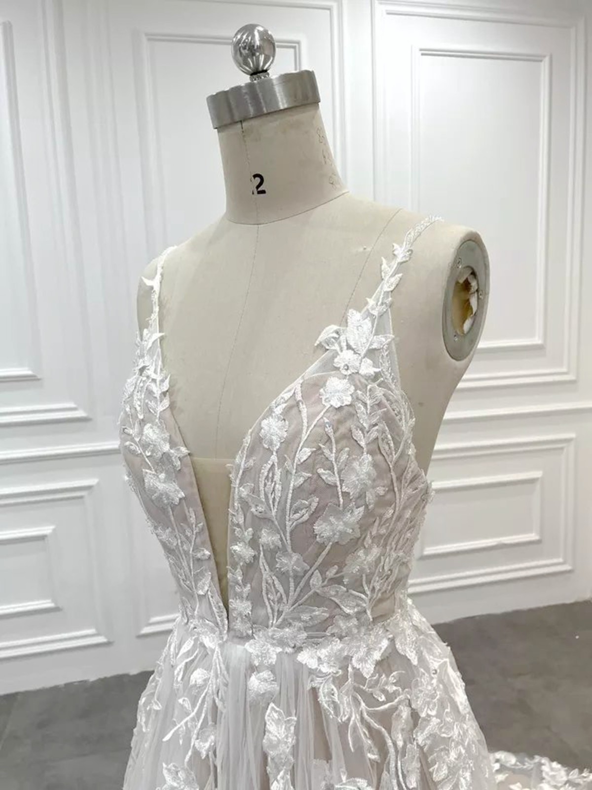 Luxurious glitter wedding dress wedding dress n.measurement 32-60 crystals beads straps