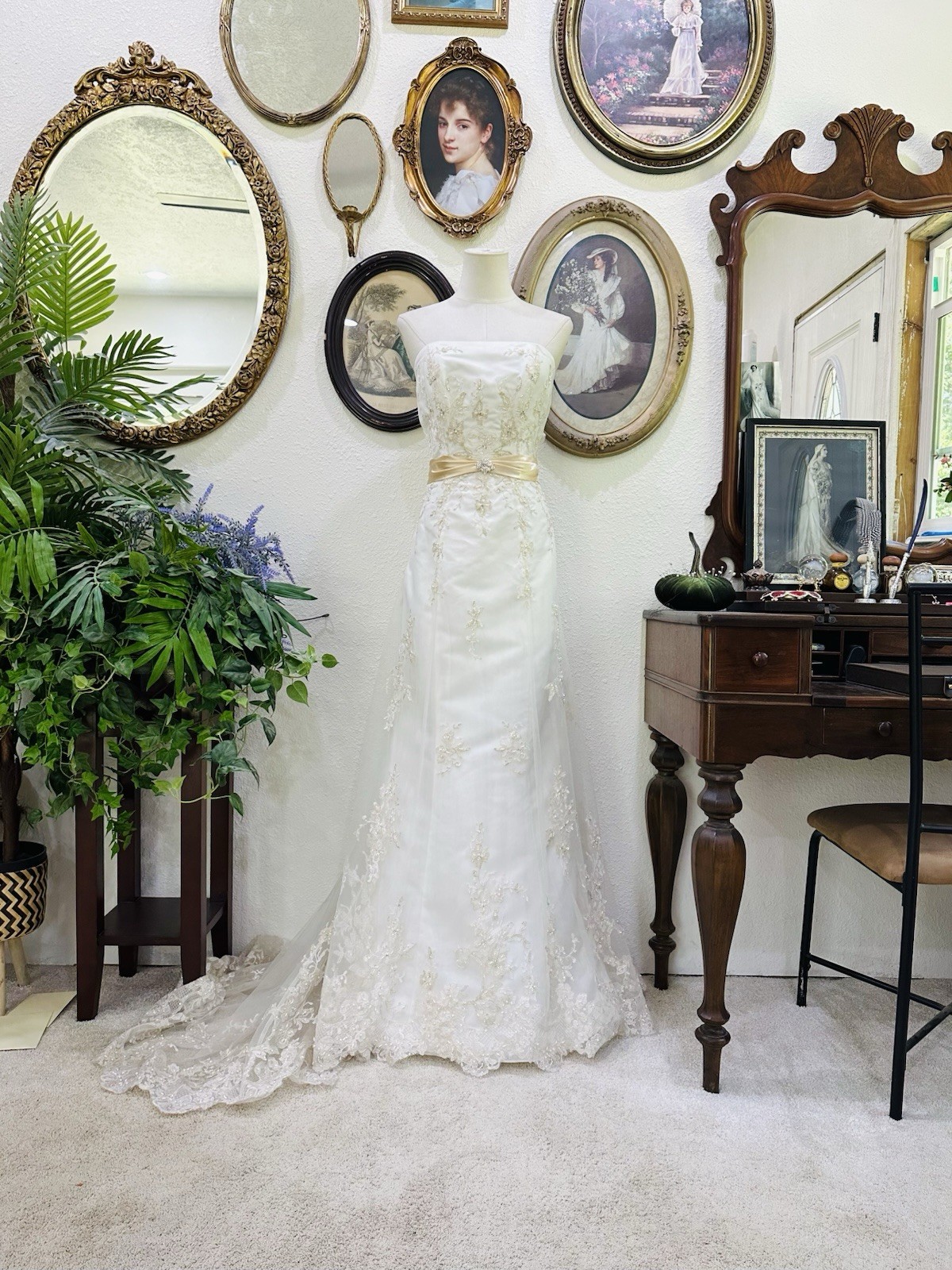 Vintage Alfred Angelo Wedding Dress | Champagne Embellished Lace Bridal Gown