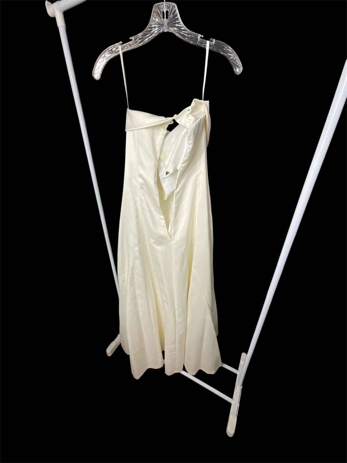 Vintage Off White Wedding Dress Size 6 Does Have Zipper Issue