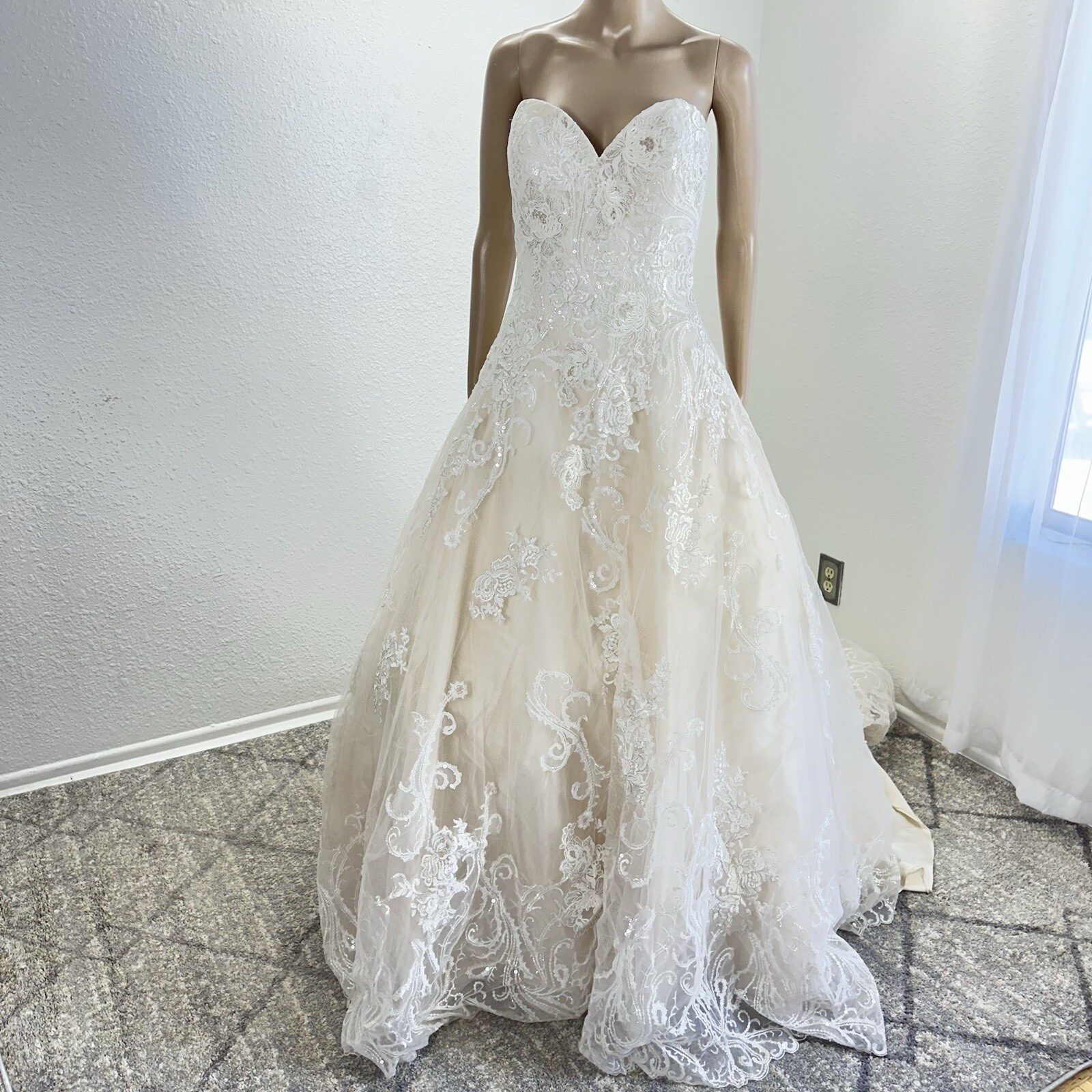 Allure Bridals wedding dress Style #9353 Sweetheart Princess Champagne Ivory 12