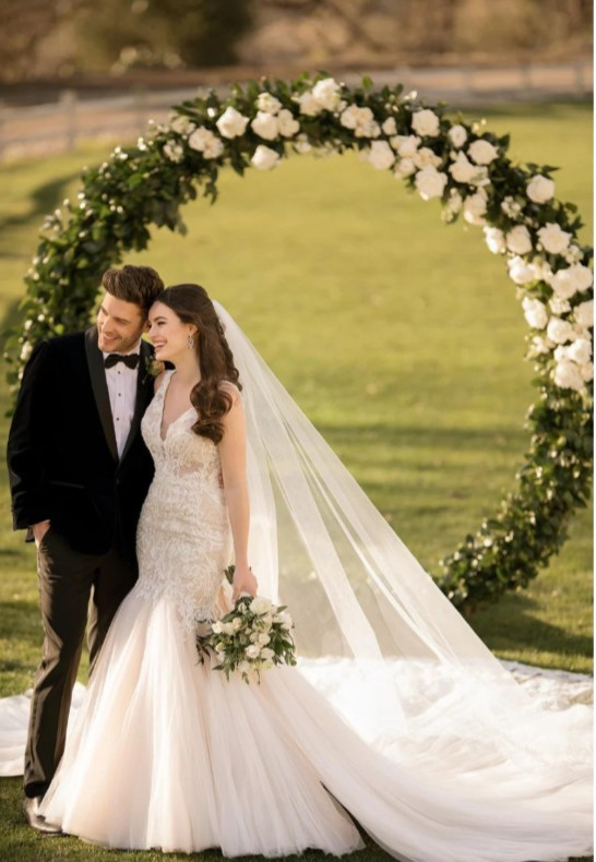 MARTINA LIANA Ivory Lace Beaded Wedding Dress Silk Lined Bridal Gown+2 Veils