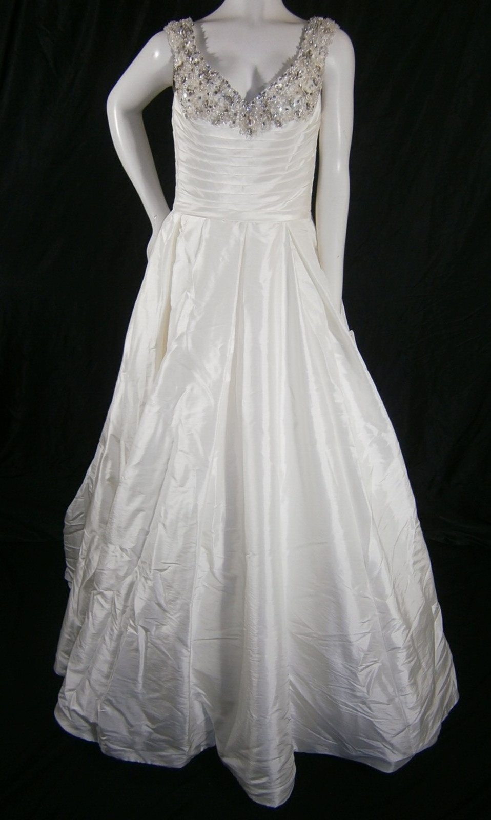 Casablanca Wedding Dress Ball Gown 12 Ivory Beaded Ruched Bodice Sweep Train