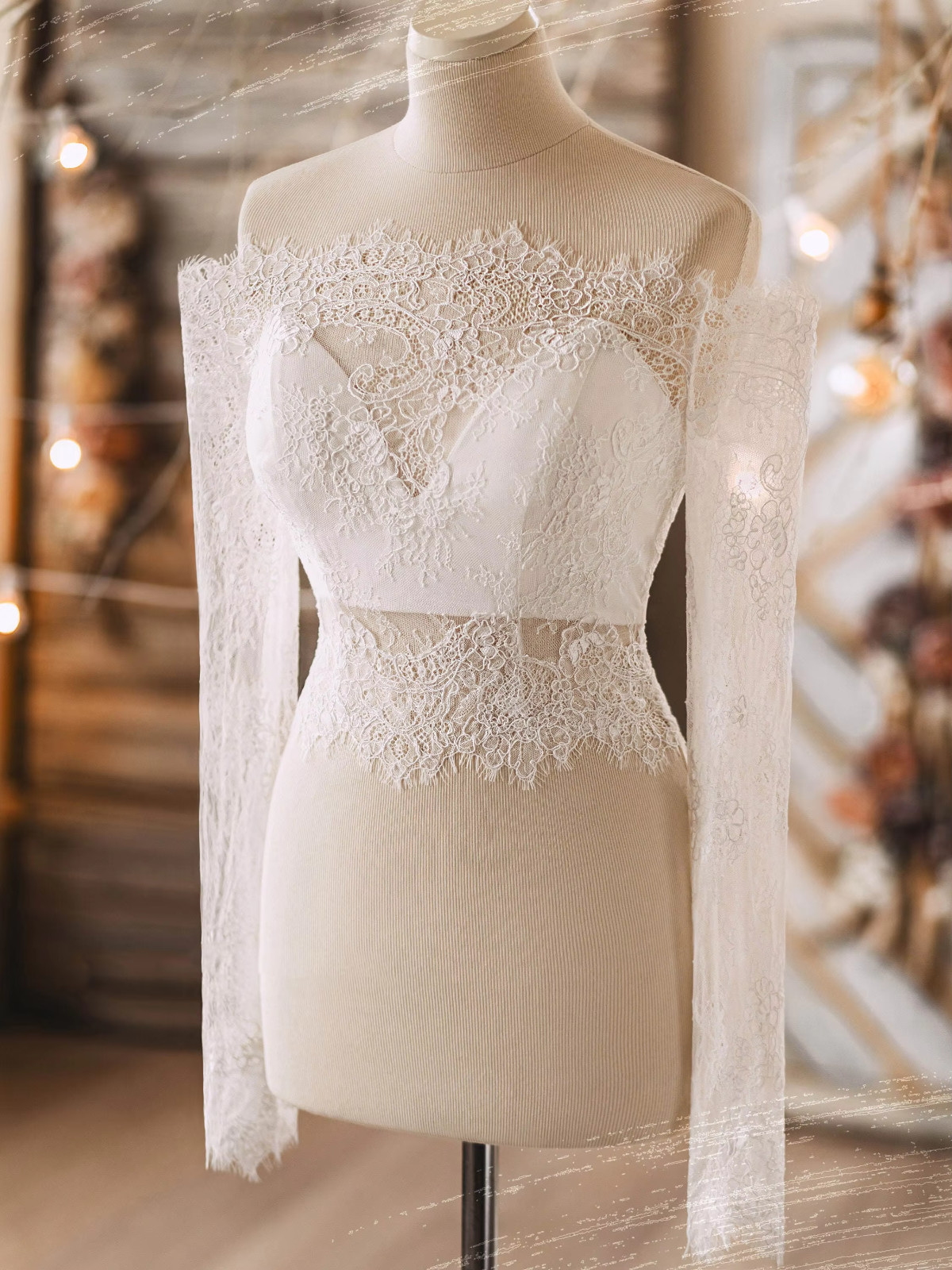 Wedding Cape Lace Bridal Jacket Long Sleeveless Off Shoulder Wraps Button Jacket