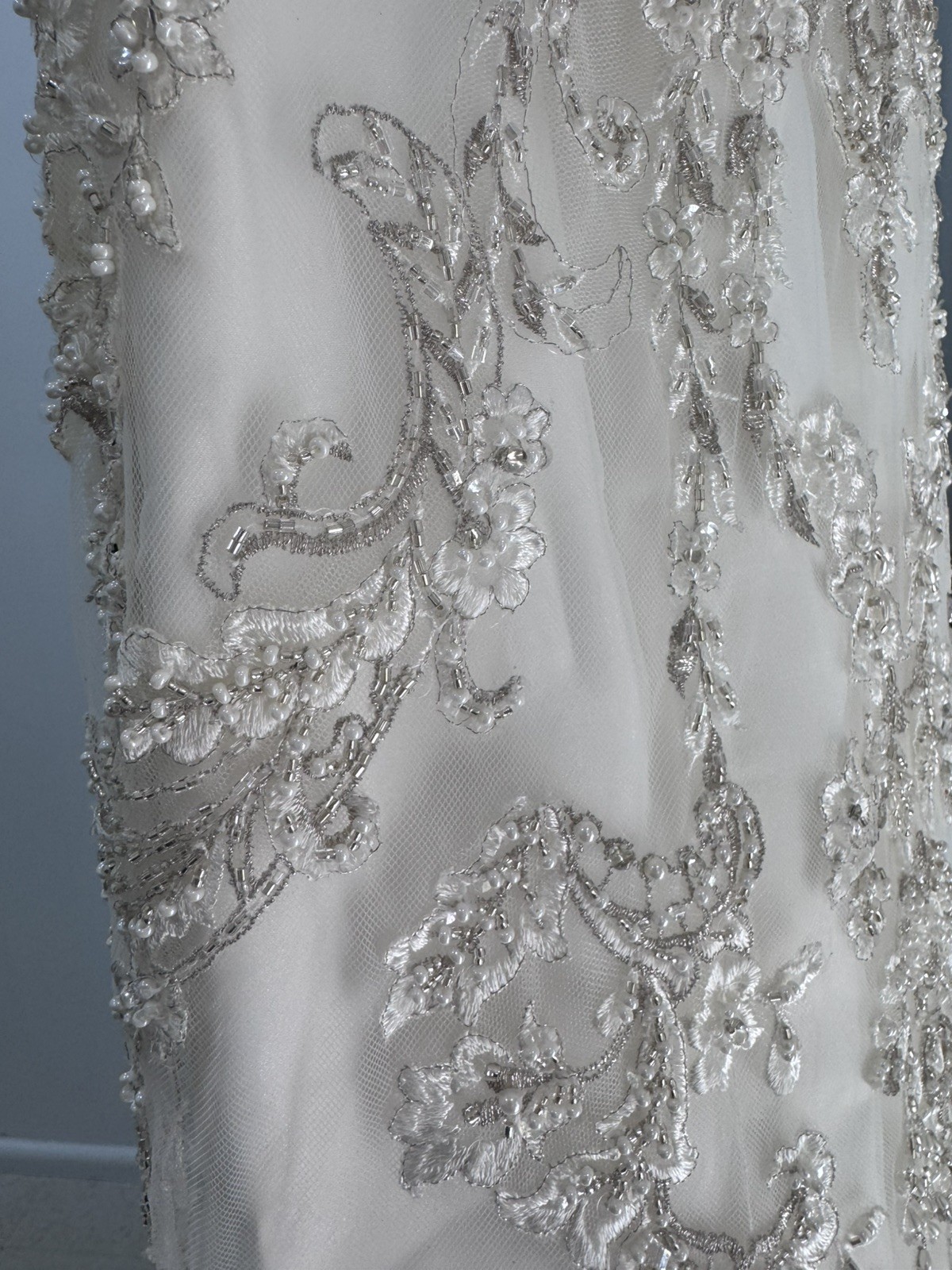 Women’s Size 6 US 0 Wedding Dress Custom Made With hoop skirt & Veil
