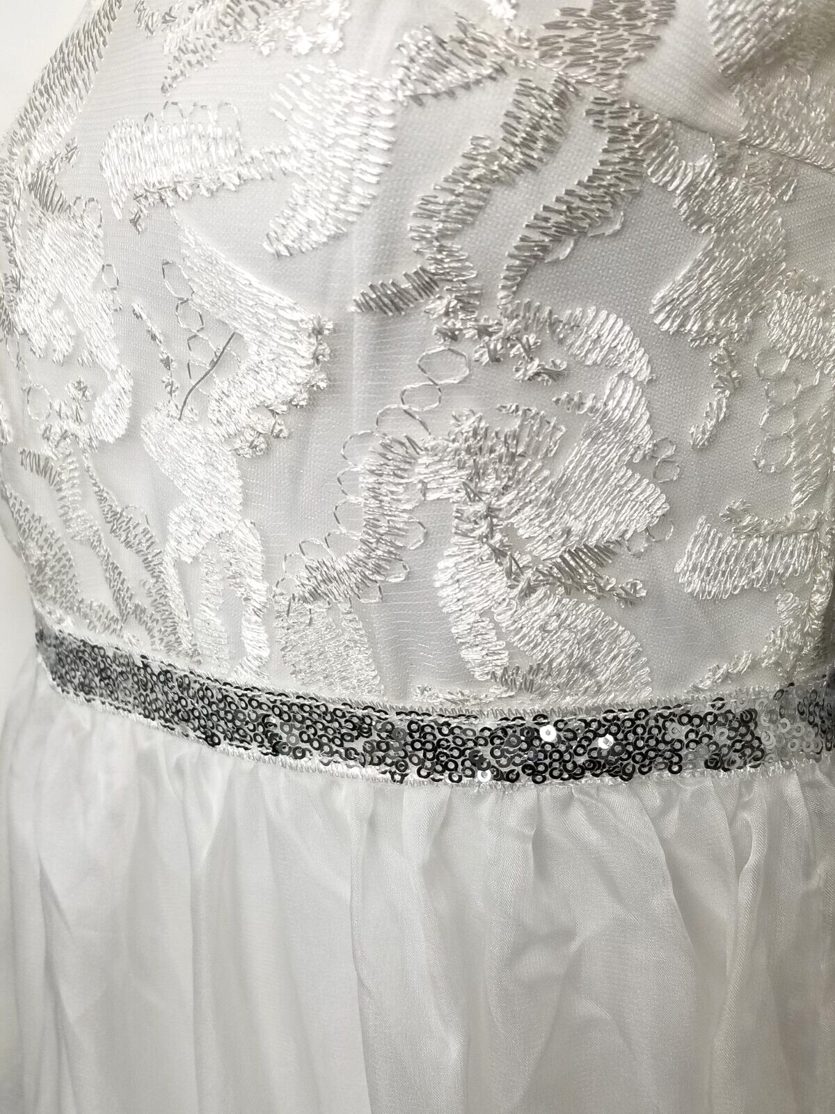 Unbranded Women’s Formal /Wedding White Delicate Lace Long Lined Maxi Dress Sz S