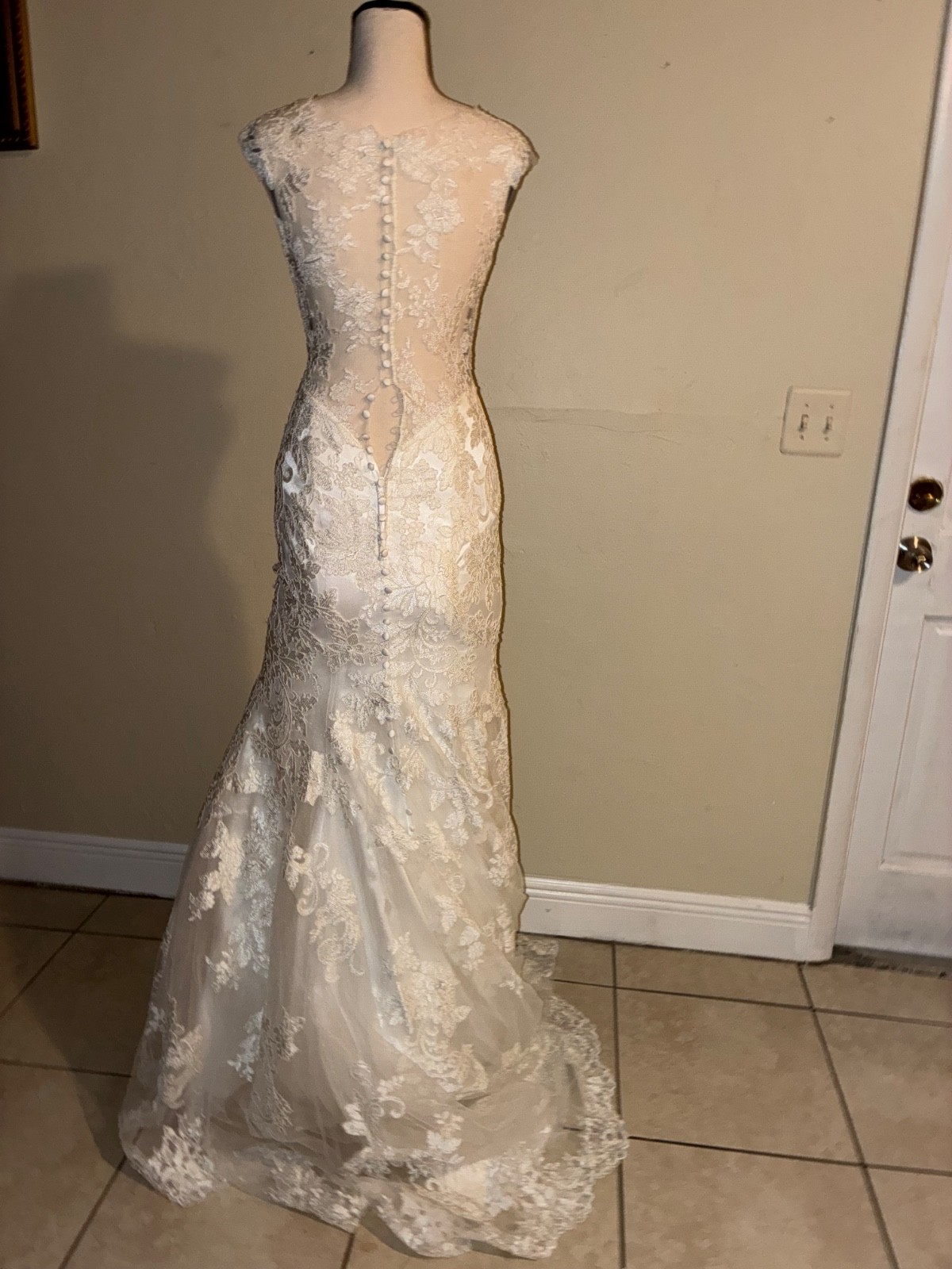 Dimitra Design mermaid wedding dress color ivory lace florals size 2/32 NEW