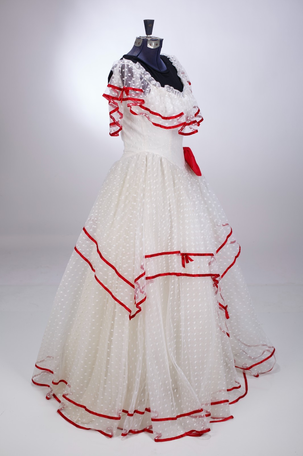 VTG Flirtations by Alfred Angelo Dotted Tull Southern Ball Gown Ivory Size 3/5