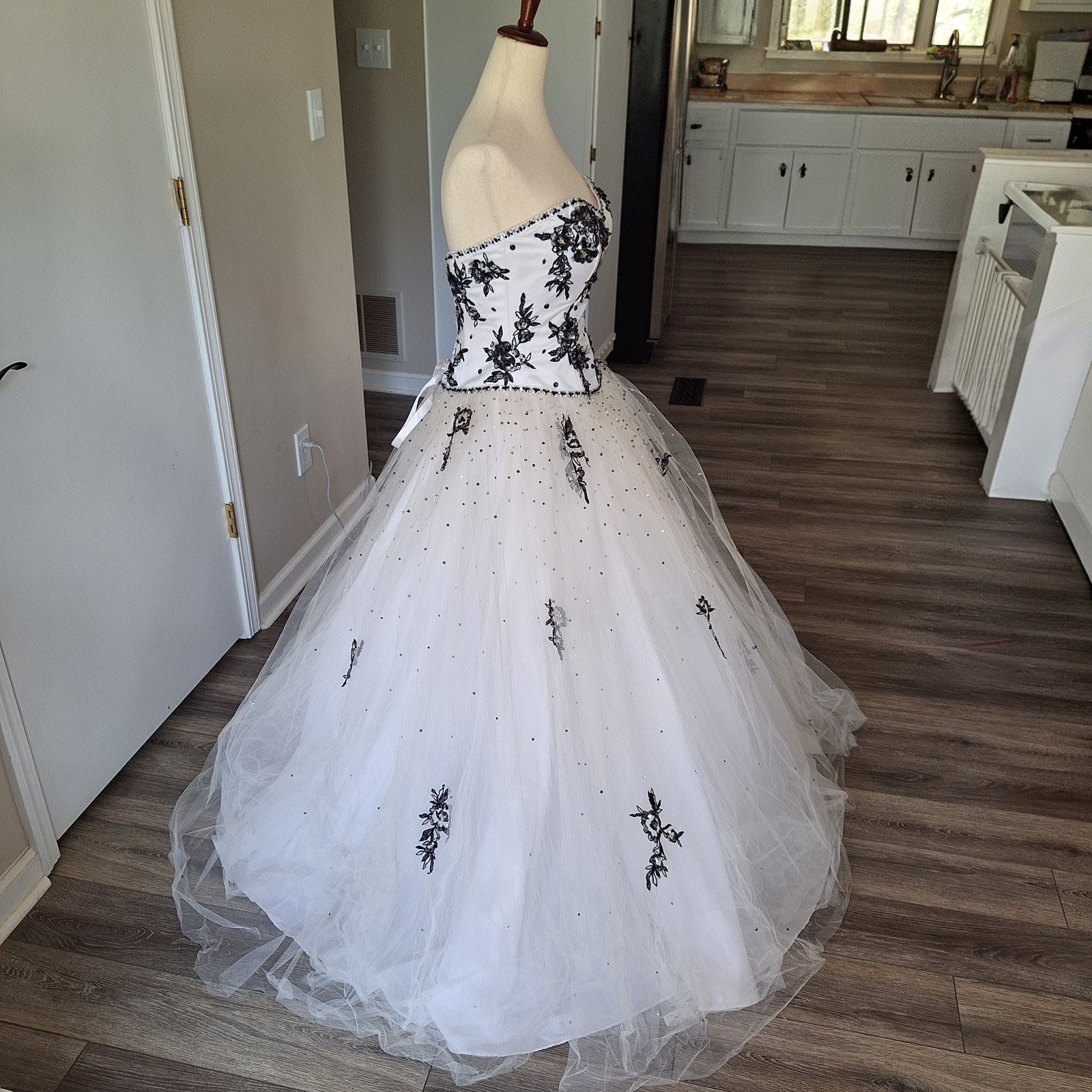 Sz 5/6 Morilee Ball Gown Wedding Dress: Black Embroidery, Corset Back, Tulle