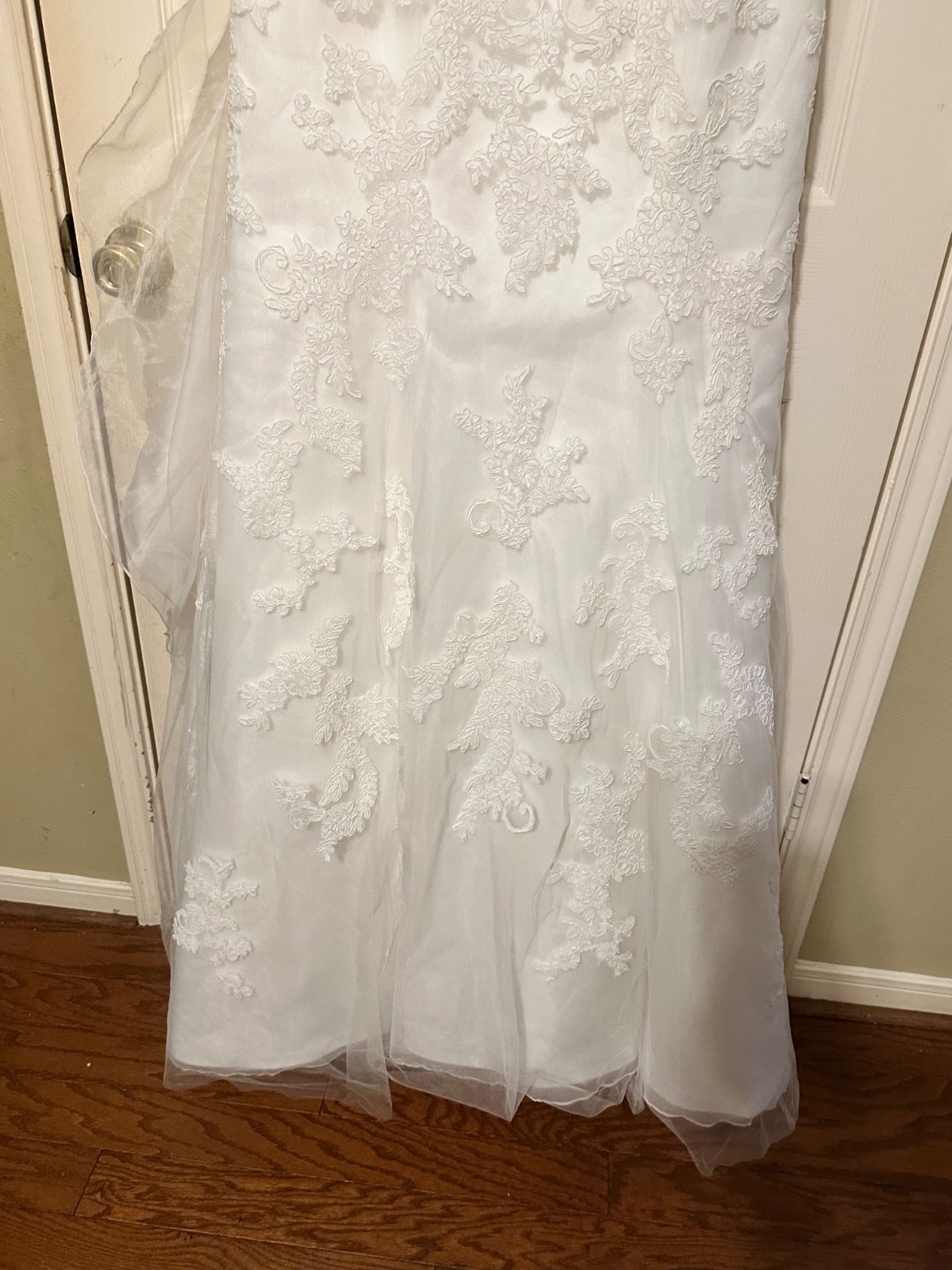 Casablanca Bridal Full A-line gown with non-beaded lace appliqués Size 14 $750
