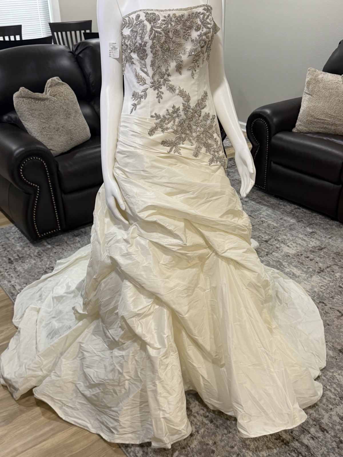 Size 12 CASABLANCA BRIDAL 1996 Ivory/Silver BNWTS