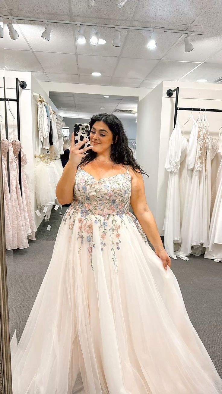 Plus Size Floral Embroidered A-Line Wedding Dress Blush Pink Tulle Bridal Gowns