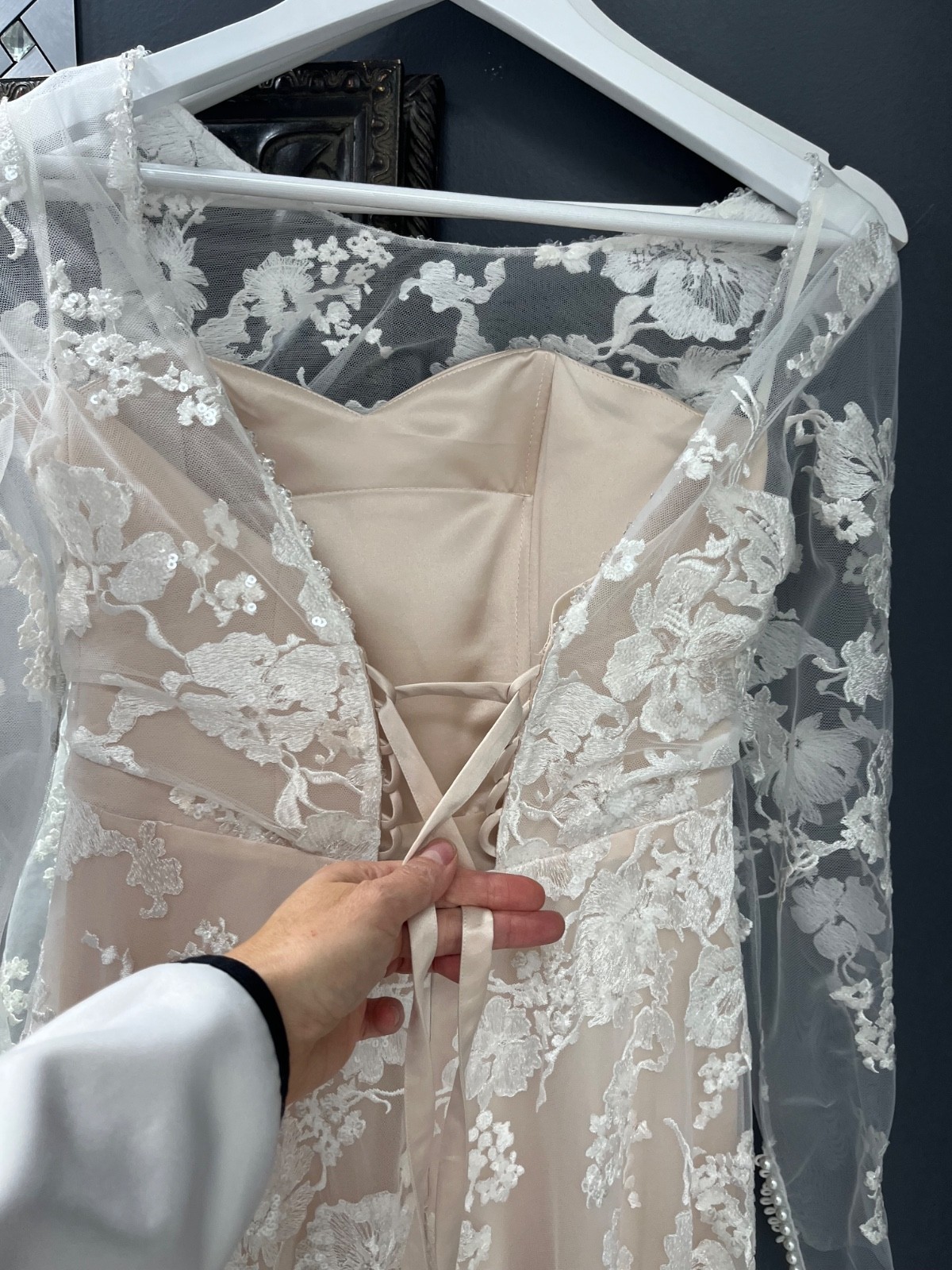 Boho wedding dress nude ivory floral lace long sleeves size Medium