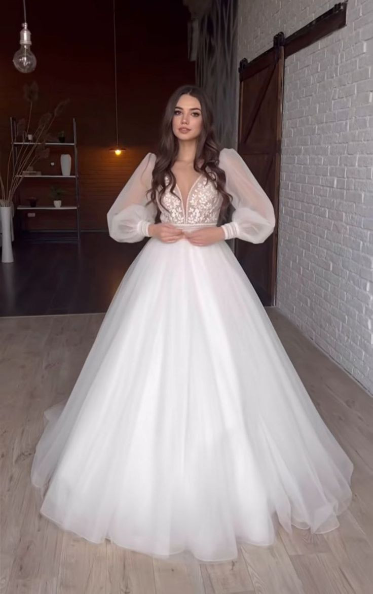 Boho Wedding Dresses V Neck Long Sleeves A Line Beach Bridal Gowns Sweep Train