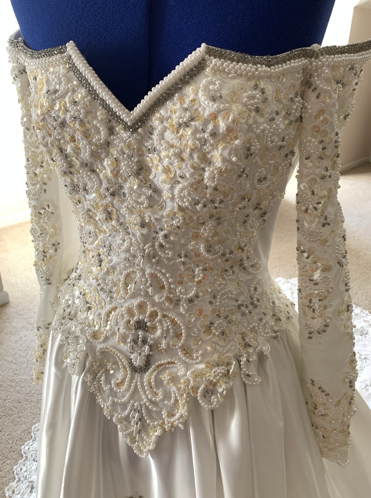 Vintage Venus Beaded Sequin Wedding Dress Long Train Size 10W