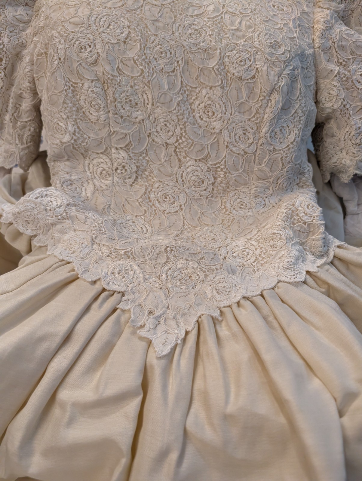 Priscilla Of Boston Designer Wedding Gown And Veil Vintage 90’s $1800