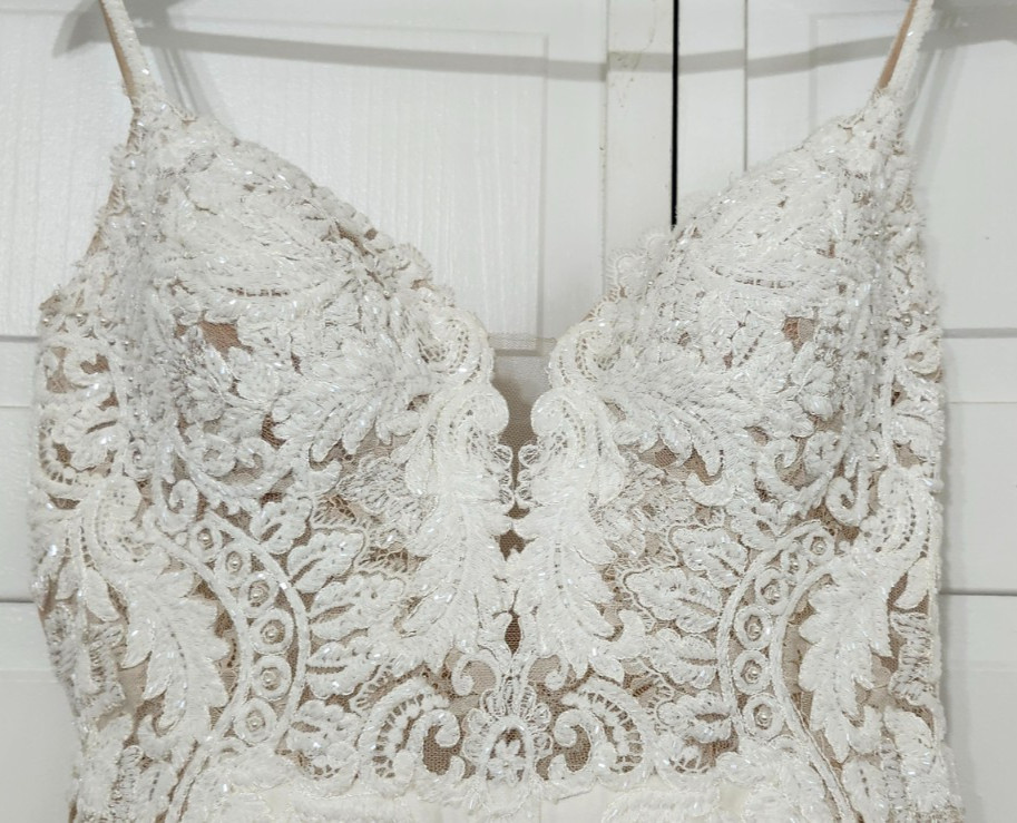 MARTINA LIANA Ivory Lace Beaded Wedding Dress Silk Lined Bridal Gown+2 Veils