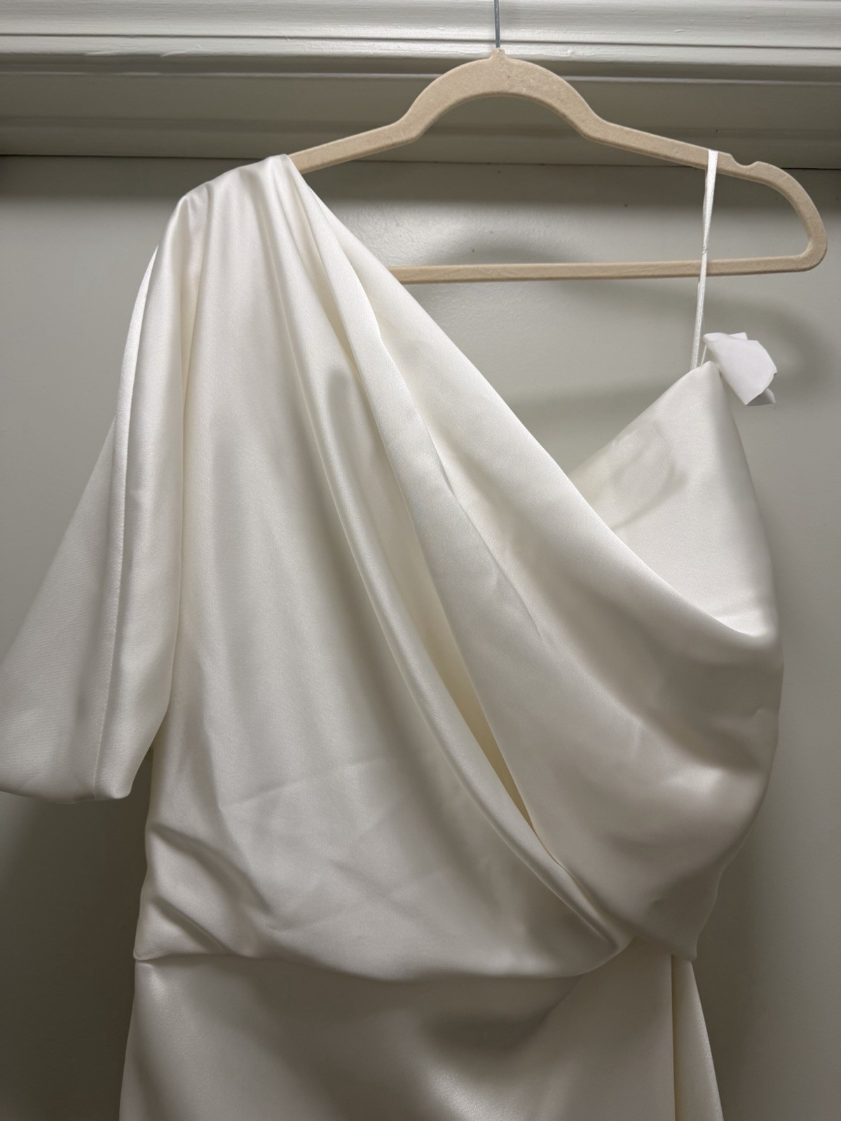 Amsale Women’s White Bridal Off Shoulder Dress Size 10 New with Tags Never Worn