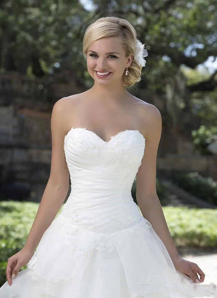 Sleeveless White High Low Country A line Wedding dress Pleated Beach Bridal Gown