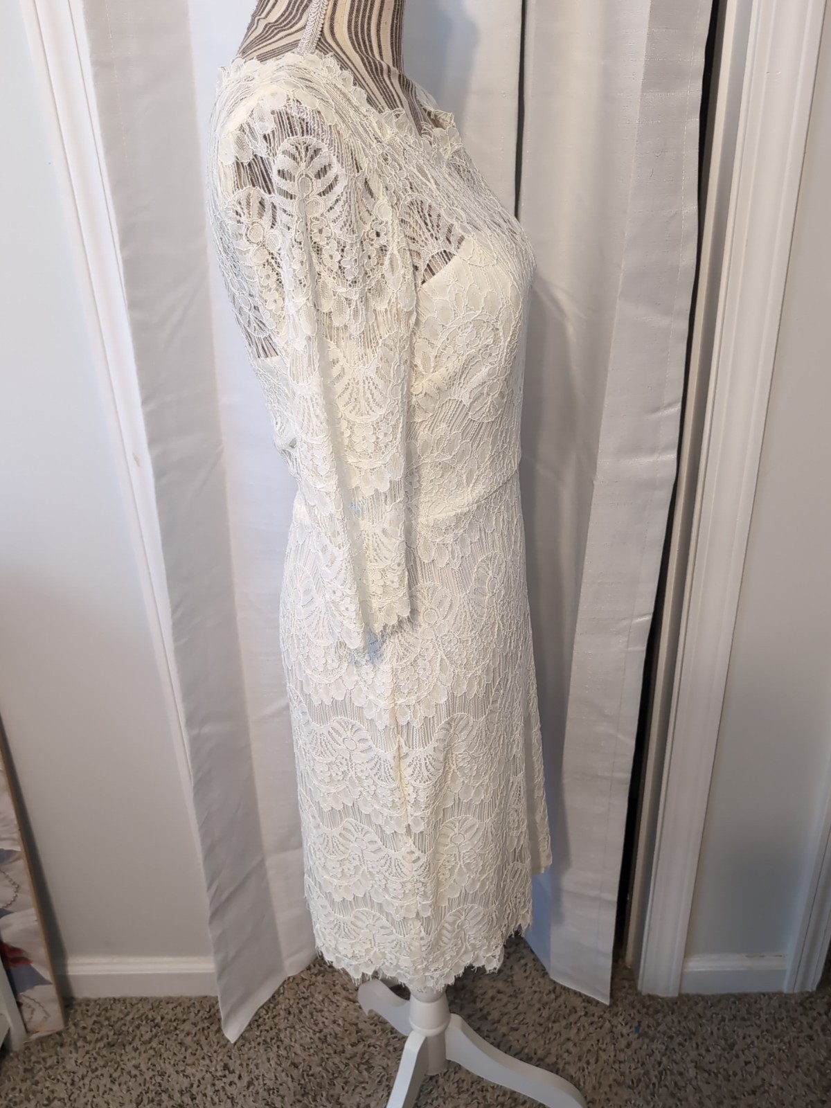 DB Studio David’s Bridal Short Lace Overlay Ivory Wedding Dress 3/4 Sleeve Sz 4