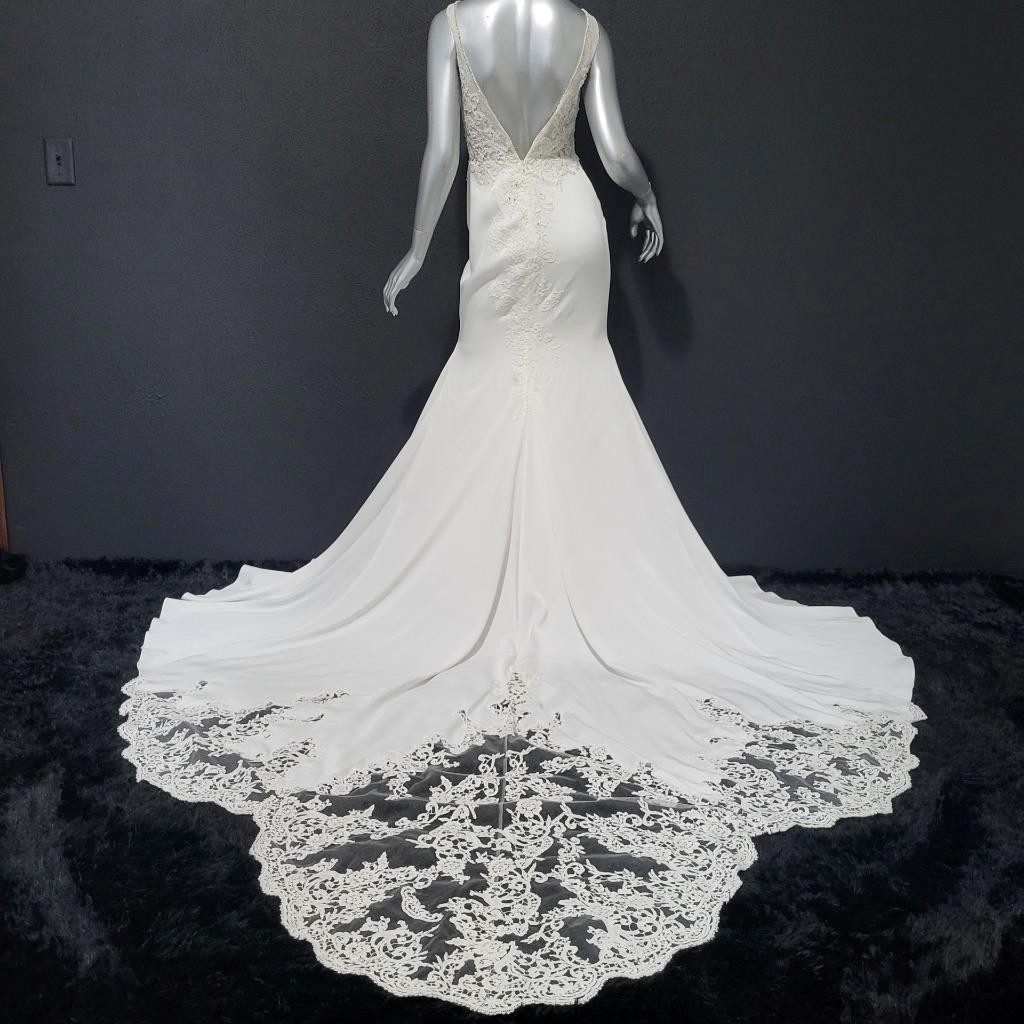 NWT~$1595~JOVANI~SZ 4~IVORY OFF WHITE LACE RHINESTONE EMBELLISHED WEDDING DRESS
