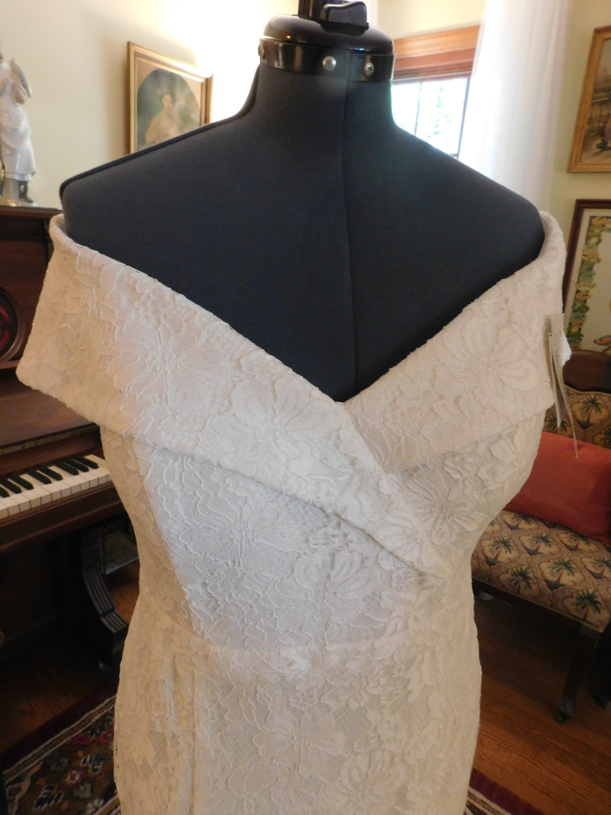 BEAUTIFUL NEW DB STUDIO WHITE LACE OFF-SHOULDER WEDDING GOWN S 14