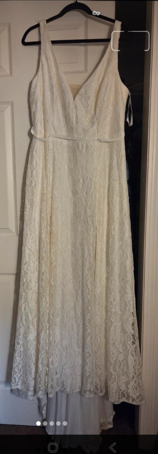 David’s Bridal Ivory Lace V-Neck Sleeveless A-Line Gown Sz 20 + Bolero