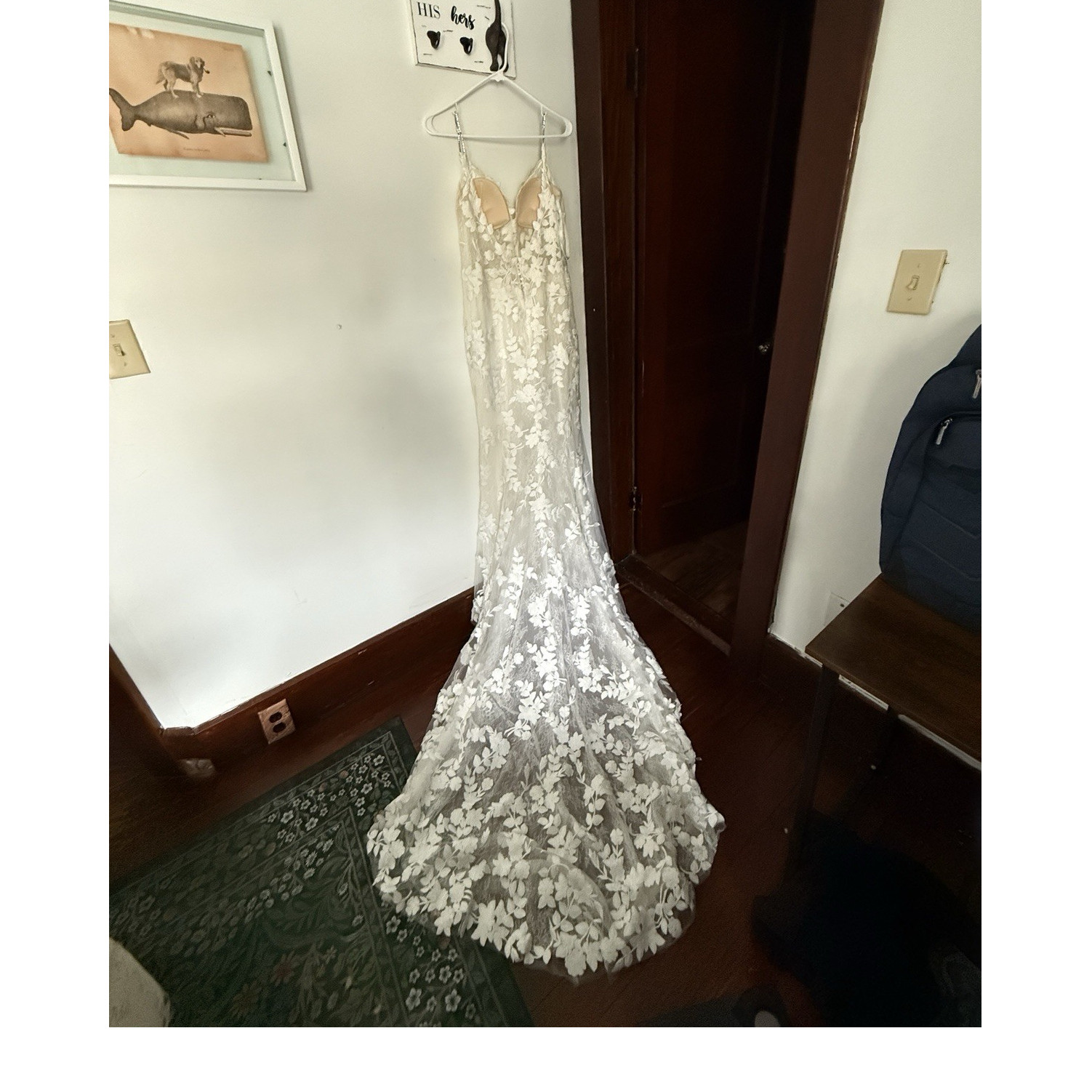 Lesley Ivory Lace V-Neck Sleeveless Mermaid Wedding Dress US 10 Buttons/Zipper