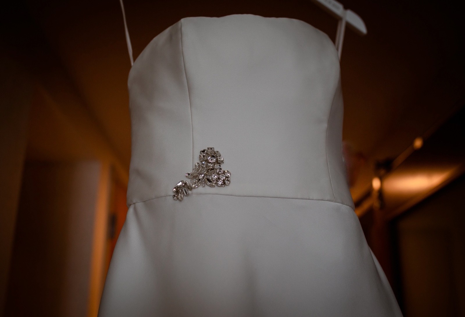 STUNNING Amsale Custom-Made Wedding Gown Size 10 (fits like 8)