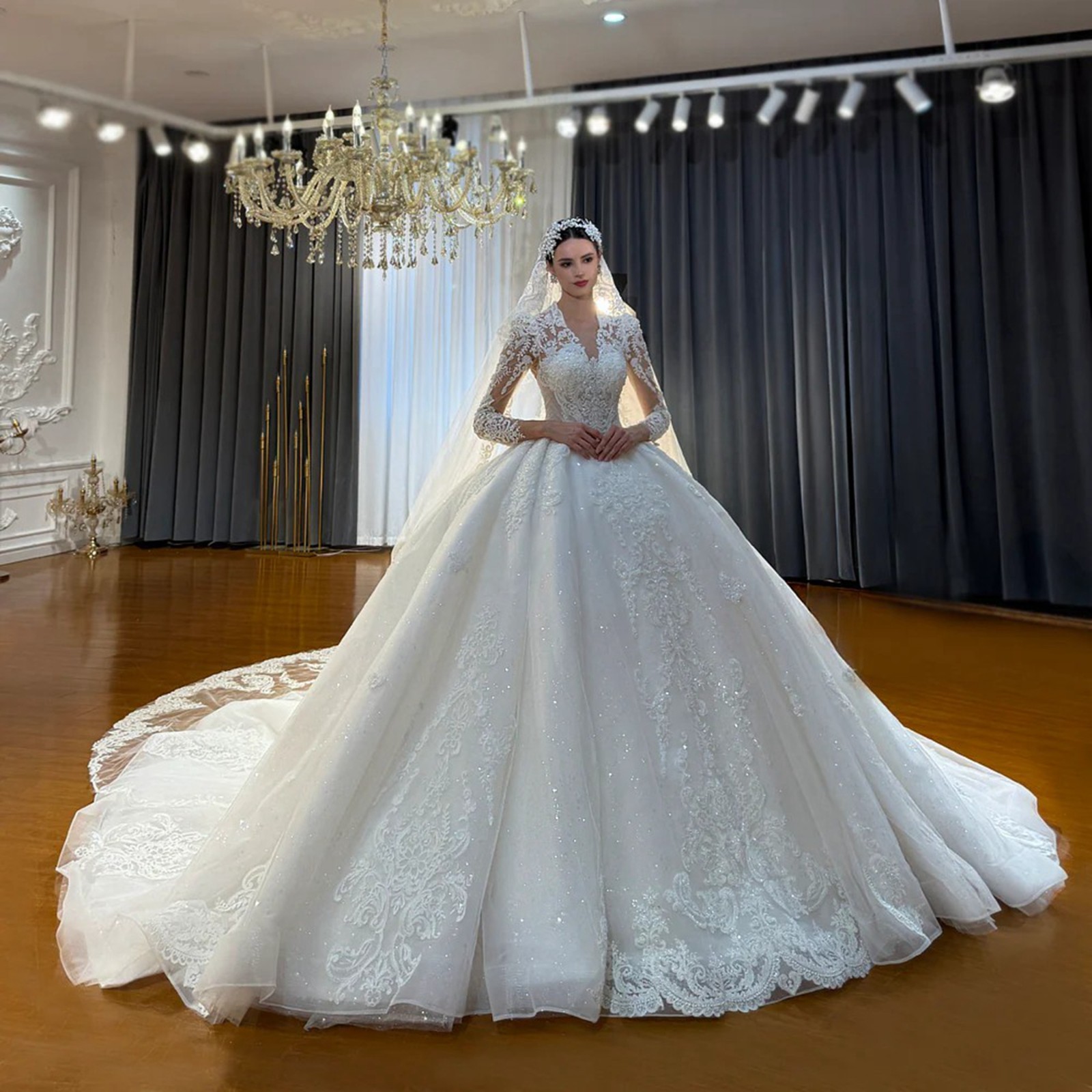 Luxurious lace wedding dress wedding dress 32-60 glitter tulle to measure crystals