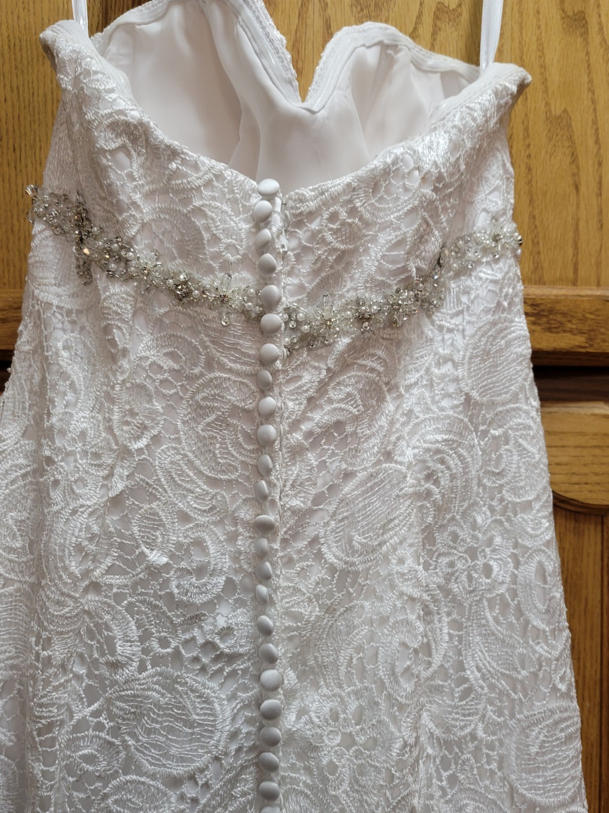 White Lace Overlay Wedding Dress, Fully Lined. Hi/Lo Style w/Sweetheart Neckline