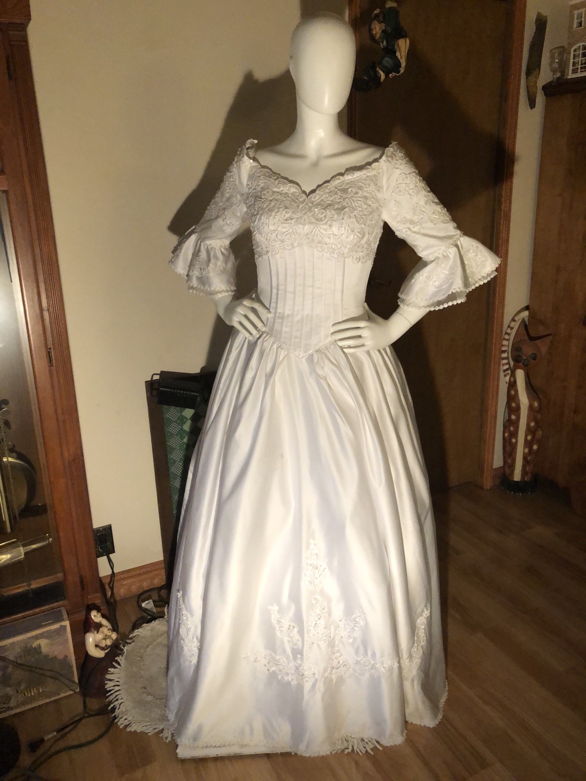 Slenderizing Mary’s Wedding Dress S 12 Embroidery Sequins And Pearl Design READ
