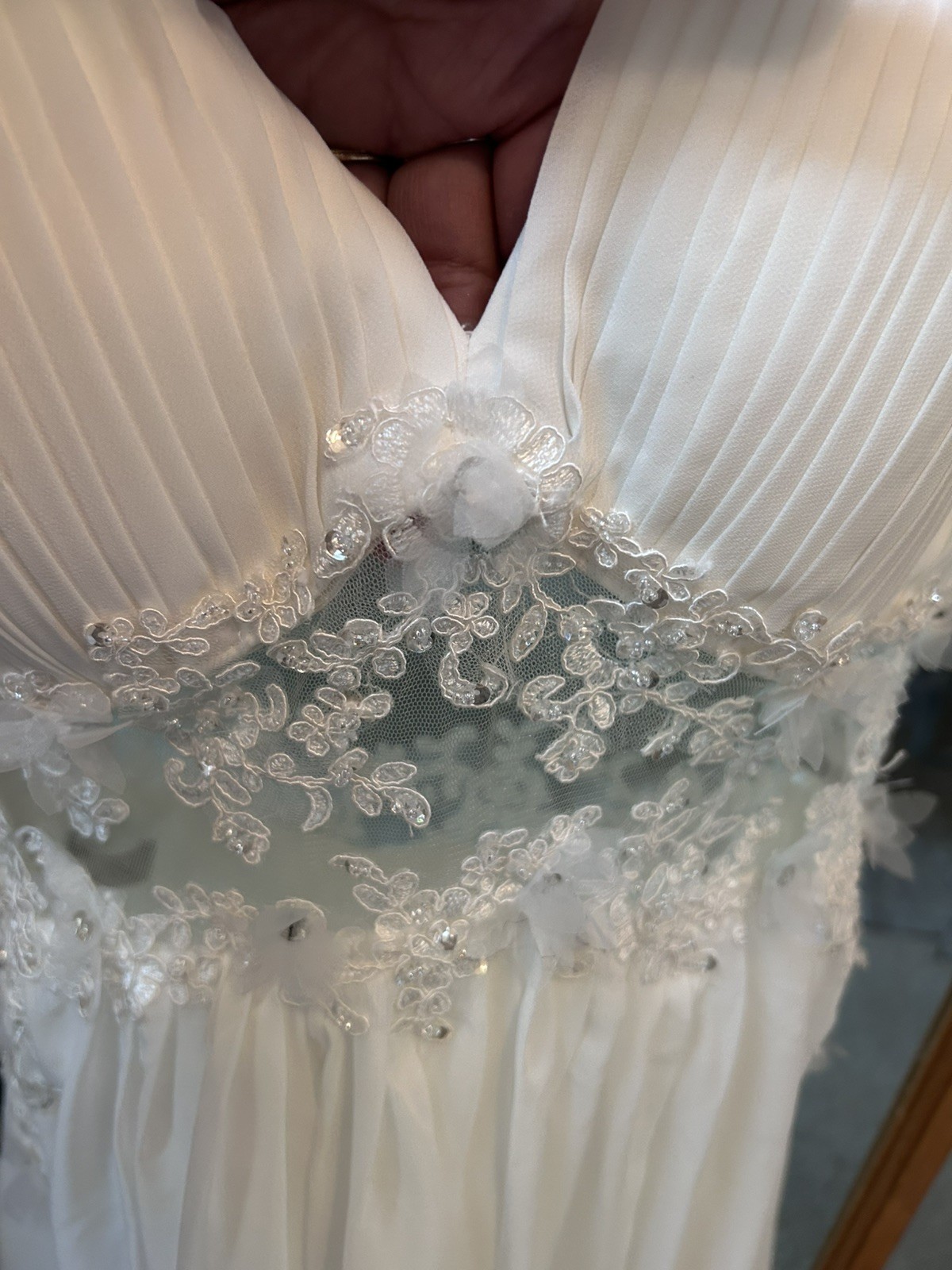Milano Size 12 White Bridal Gown V-neck Embellished Bodice Wedding pleated
