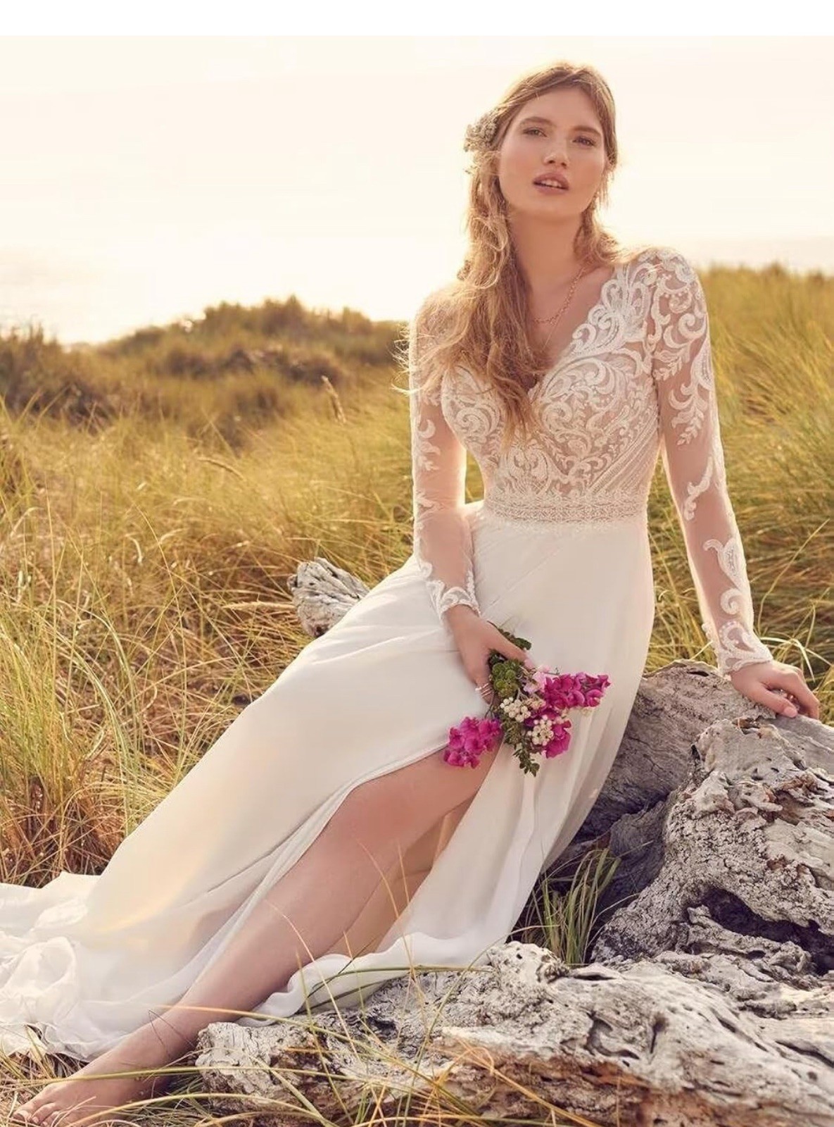 NEW Unbranded Long Sleeve V-Neck White Wedding Dress w/Lace & Illusion size 6
