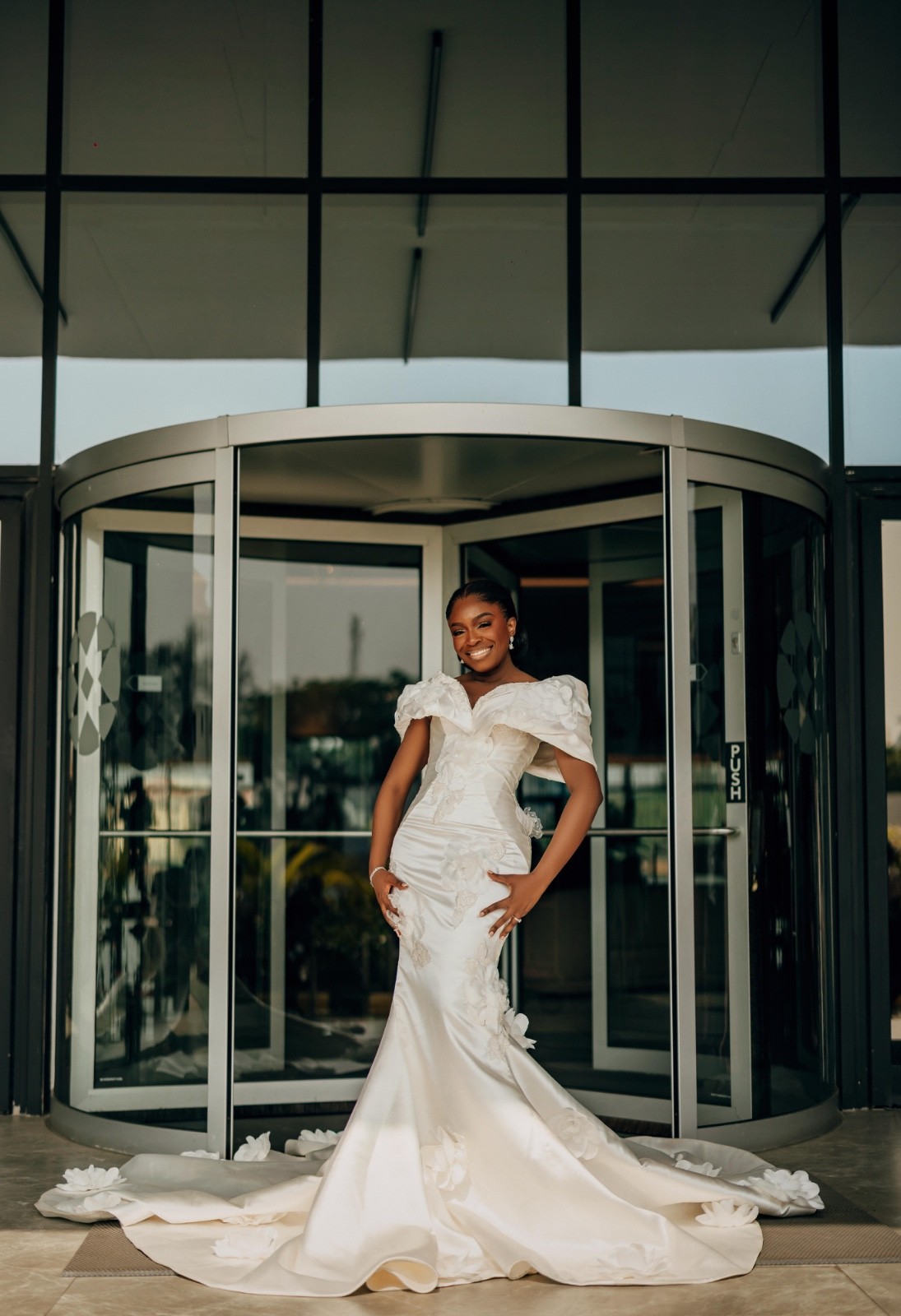wedding dress size 8 pre owned ($2800 at retail)
