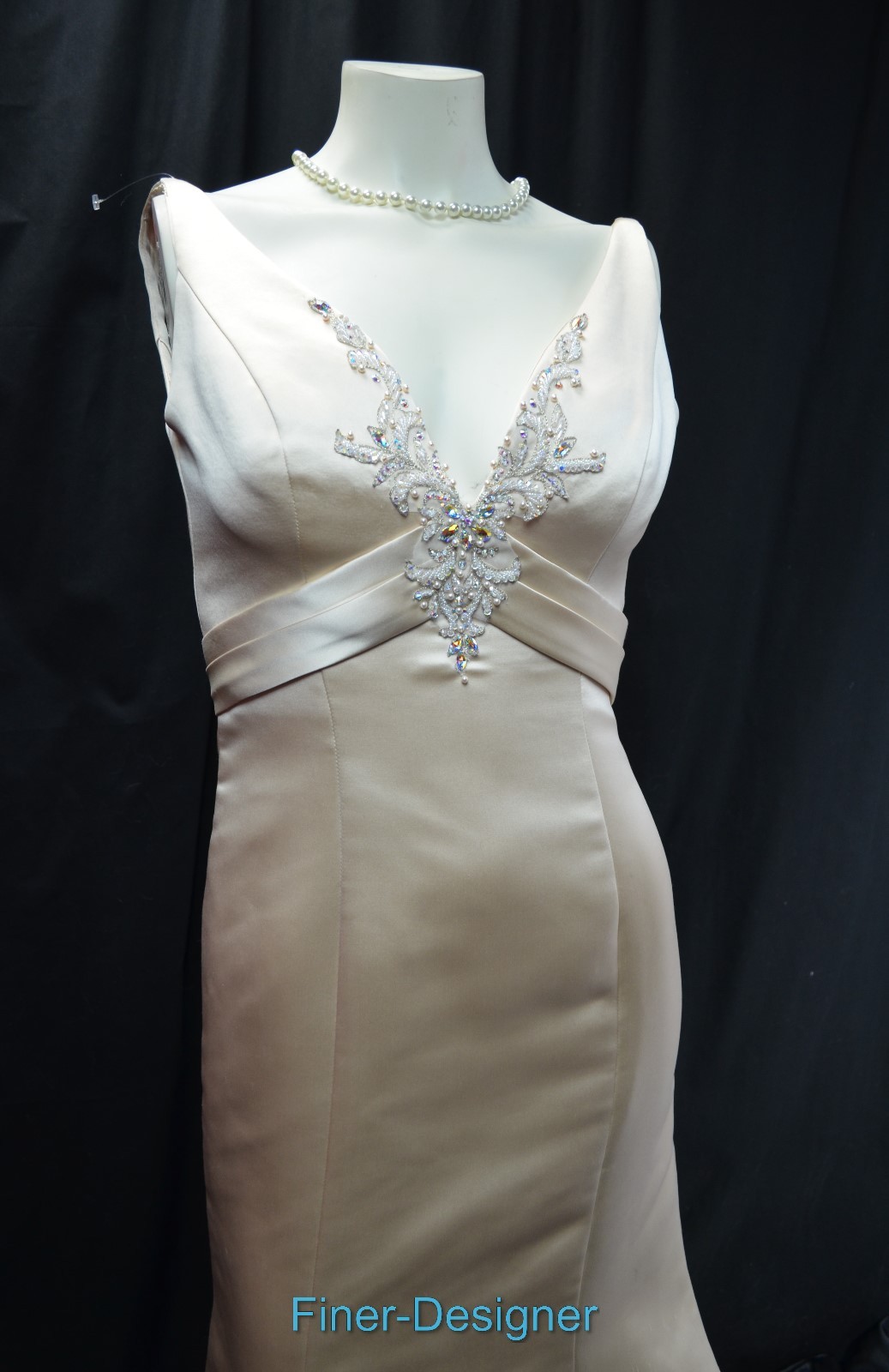 DEMETRIOS BEADED TRUMPET Wedding bridal dress champagne satin sleeveless 10 NEW