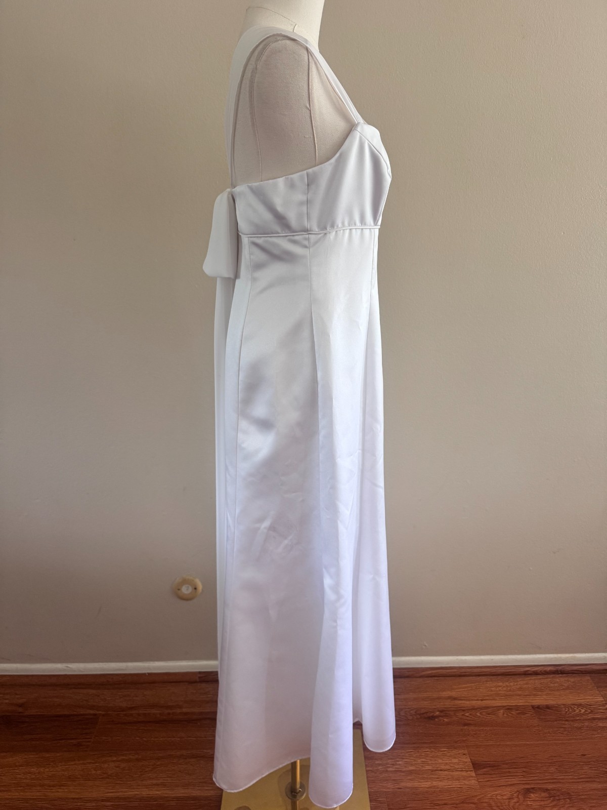 Vintage 90s/00s Alfred Angelo White Minimalist Dress/Gown w/Back Bow Detail