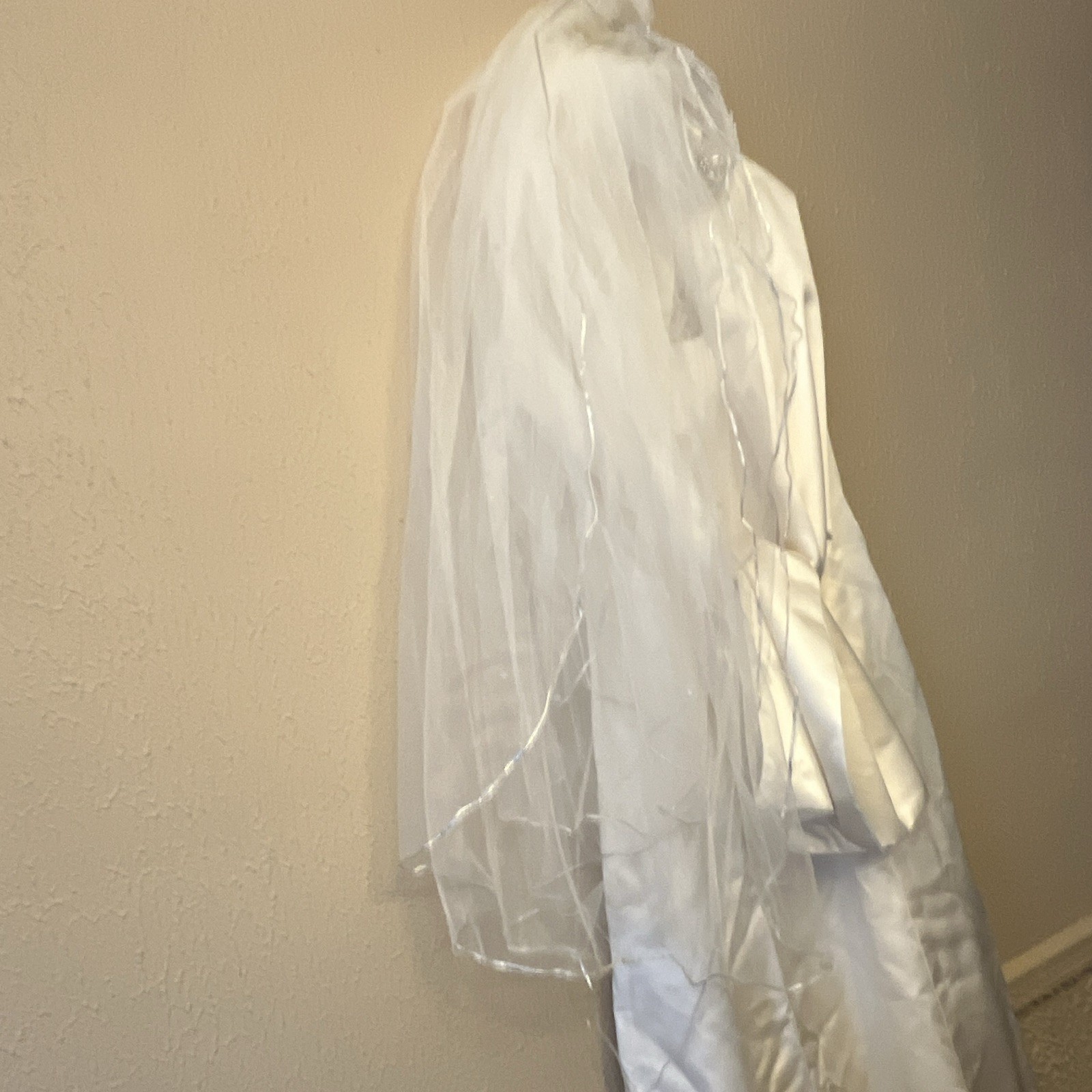 Ivory Beaded High Neck Sleeveless A-Line Full-Length Wedding Dress w/Veil